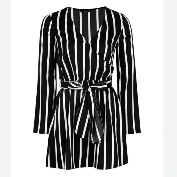 NWT BOOHOO BLACK WRAP OVER STRIPE SHIFT DRESS - Picture 1 of 10